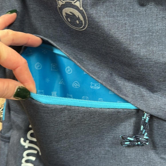 Salesforce Dreamforce backpack - Picture 3 of 6